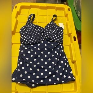 Lands End, size 2, bathing suit top with underwire NWT